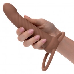 Pénétrateur rechargeable à...